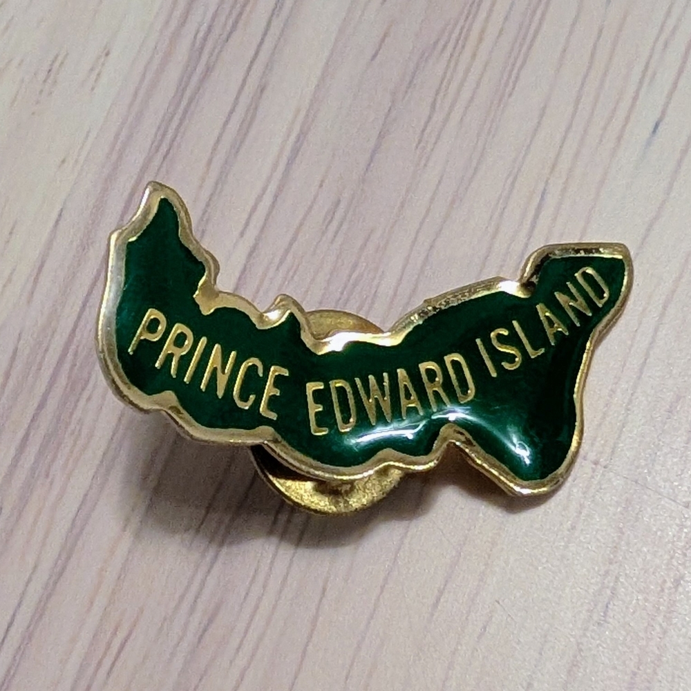 Prince Edward Island Green Enamel Lapel Pin